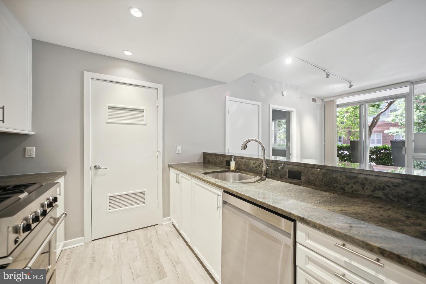 1300 13TH ST NW #108, WASHINGTON, District Of Columbia 20005, 2 Bedrooms Bedrooms, ,2 BathroomsBathrooms,Residential,For sale,1300 13TH ST NW #108,DCDC2216964 MLS # DCDC2216964 1300 13TH ST NW #108, WASHINGTON, District Of Columbia 20005, 2 Bedrooms Bedrooms, ,2 BathroomsBathrooms,Residential,For sale,1300 13TH ST NW #108,DCDC2216964 MLS # DCDC2216964