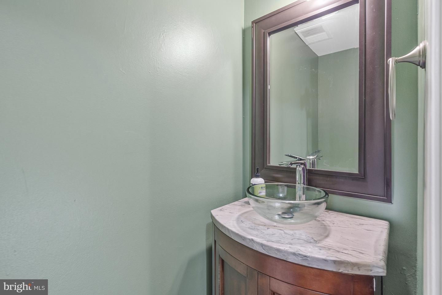 1635 BENTANA WAY, RESTON, Virginia 20190, 3 Bedrooms Bedrooms, ,2 BathroomsBathrooms,Residential,For sale,1635 BENTANA WAY,VAFX2263532 MLS # VAFX2263532