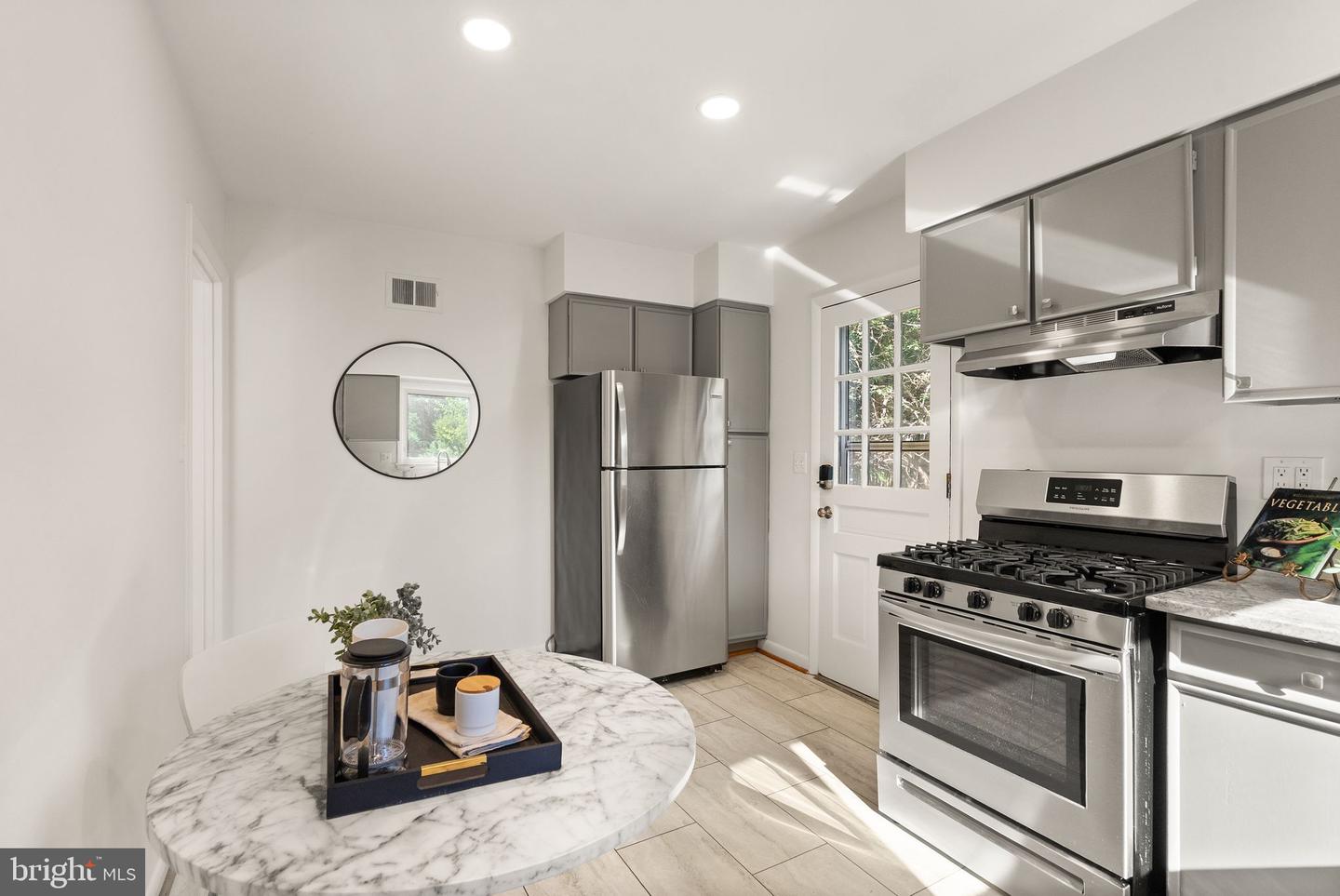 1119 16TH ST S, ARLINGTON, Virginia 22202, 4 Bedrooms Bedrooms, ,2 BathroomsBathrooms,Residential,For sale,1119 16TH ST S,VAAR2062802 MLS # VAAR2062802