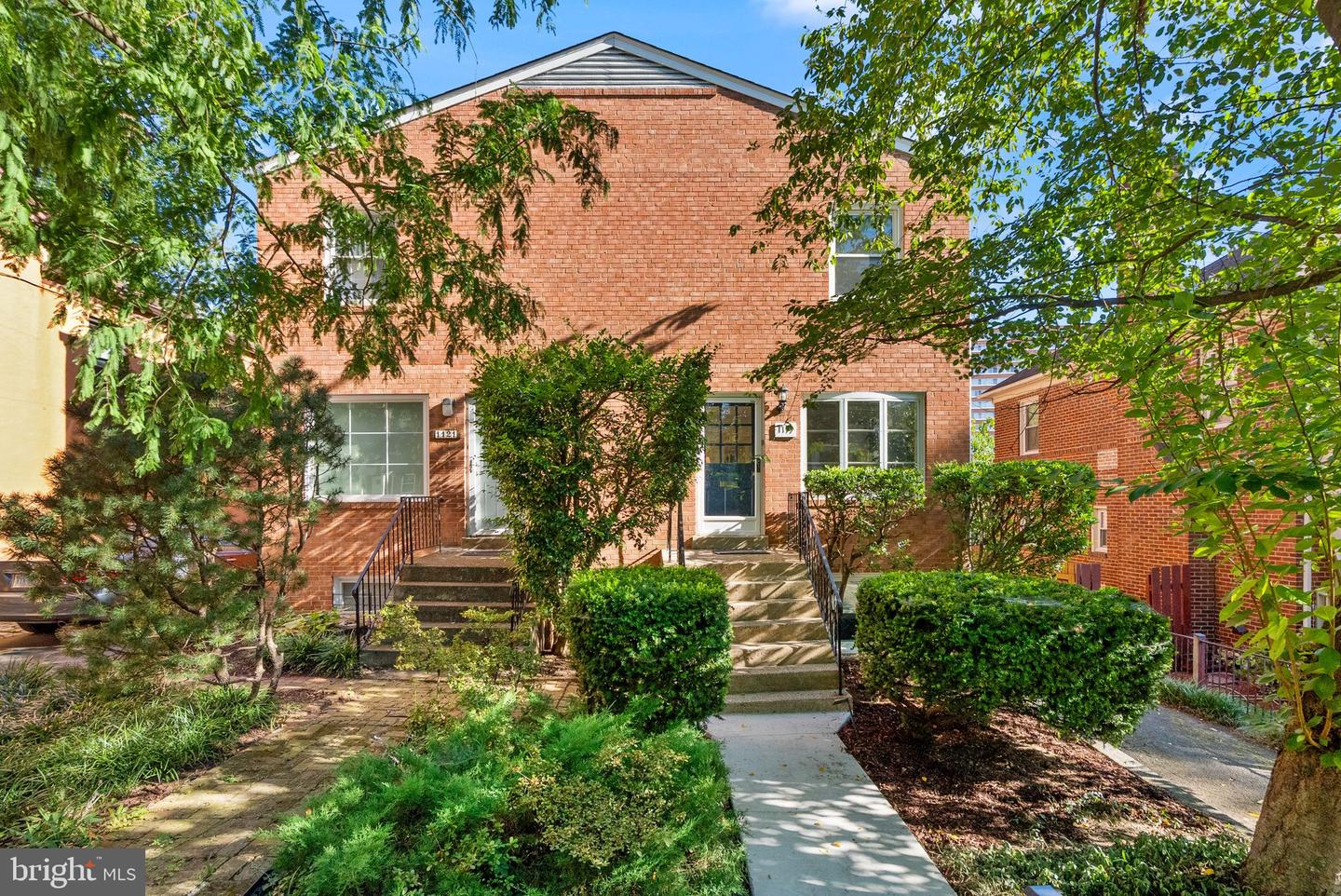 1119 16TH ST S, ARLINGTON, Virginia 22202, 4 Bedrooms Bedrooms, ,2 BathroomsBathrooms,Residential,For sale,1119 16TH ST S,VAAR2062802 MLS # VAAR2062802