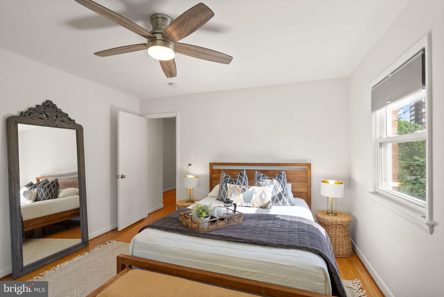 1119 16TH ST S, ARLINGTON, Virginia 22202, 4 Bedrooms Bedrooms, ,2 BathroomsBathrooms,Residential,For sale,1119 16TH ST S,VAAR2062802 MLS # VAAR2062802
