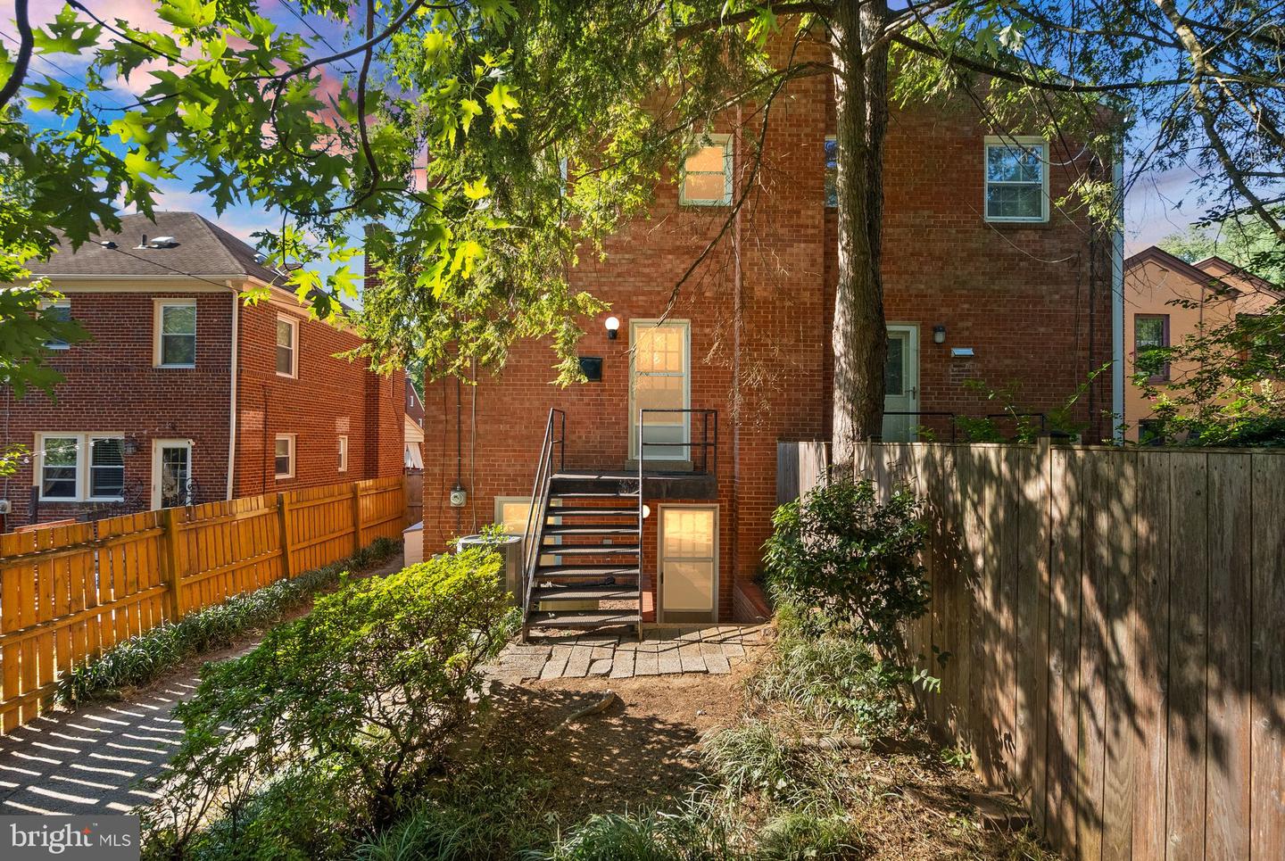 1119 16TH ST S, ARLINGTON, Virginia 22202, 4 Bedrooms Bedrooms, ,2 BathroomsBathrooms,Residential,For sale,1119 16TH ST S,VAAR2062802 MLS # VAAR2062802