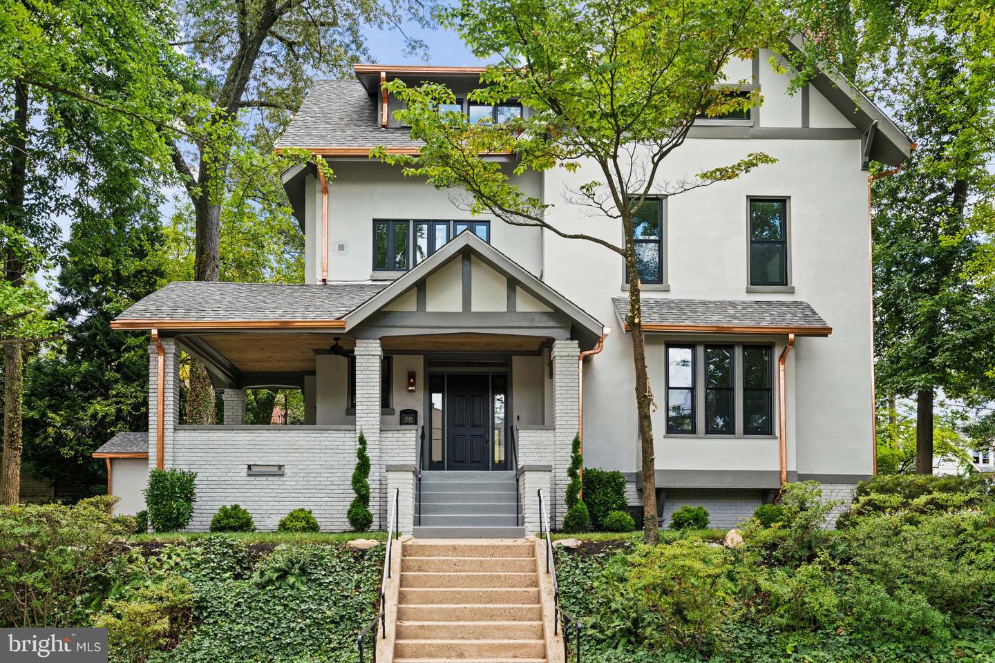 3748 HUNTINGTON ST NW, WASHINGTON, District Of Columbia 20015, 6 Bedrooms Bedrooms, ,5 BathroomsBathrooms,Residential,For sale,3748 HUNTINGTON ST NW,DCDC2216992 MLS # DCDC2216992