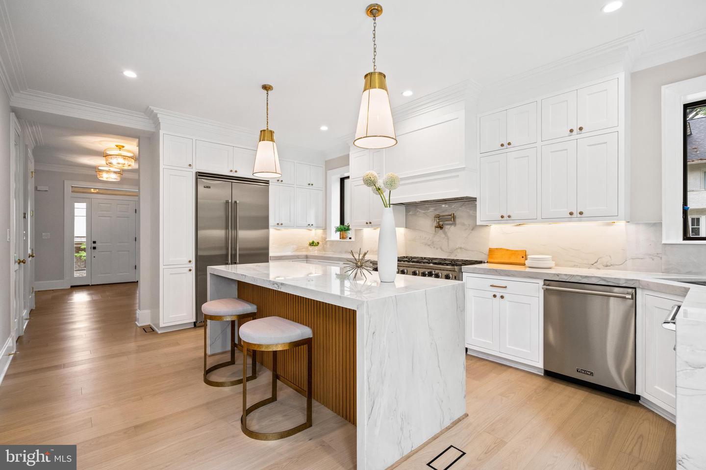 3748 HUNTINGTON ST NW, WASHINGTON, District Of Columbia 20015, 6 Bedrooms Bedrooms, ,5 BathroomsBathrooms,Residential,For sale,3748 HUNTINGTON ST NW,DCDC2216992 MLS # DCDC2216992
