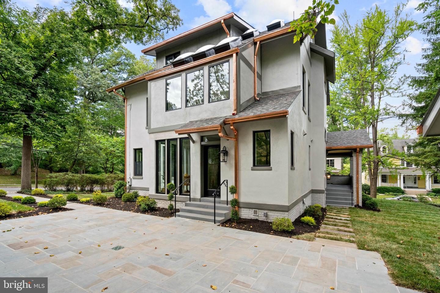 3748 HUNTINGTON ST NW, WASHINGTON, District Of Columbia 20015, 6 Bedrooms Bedrooms, ,5 BathroomsBathrooms,Residential,For sale,3748 HUNTINGTON ST NW,DCDC2216992 MLS # DCDC2216992
