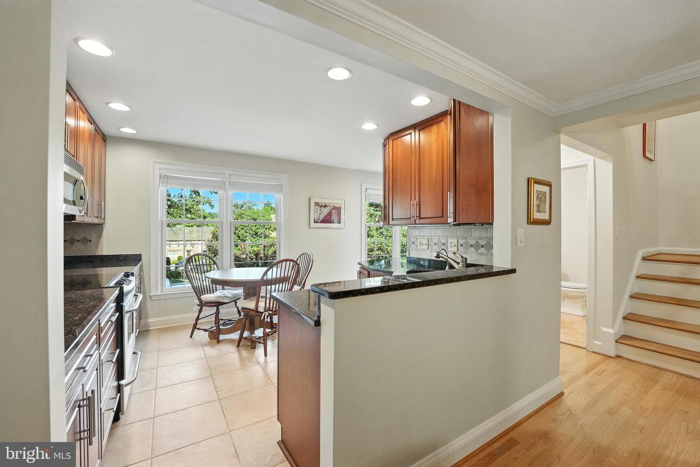 2319 S QUEEN ST, ARLINGTON, Virginia 22202, 4 Bedrooms Bedrooms, ,3 BathroomsBathrooms,Residential,For sale,2319 S QUEEN ST,VAAR2062814 MLS # VAAR2062814
