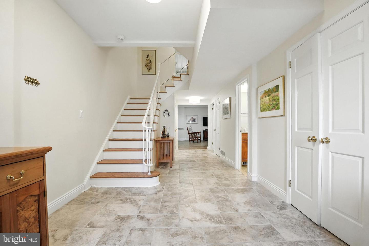 2319 S QUEEN ST, ARLINGTON, Virginia 22202, 4 Bedrooms Bedrooms, ,3 BathroomsBathrooms,Residential,For sale,2319 S QUEEN ST,VAAR2062814 MLS # VAAR2062814