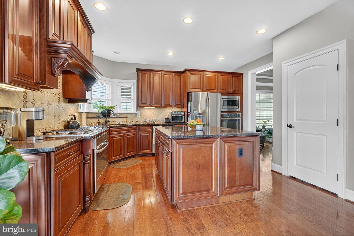 3206 HATCHER ST, ALEXANDRIA, Virginia 22303, 5 Bedrooms Bedrooms, 18 Rooms Rooms,4 BathroomsBathrooms,Residential,For sale,3206 HATCHER ST,VAFX2263702 MLS # VAFX2263702