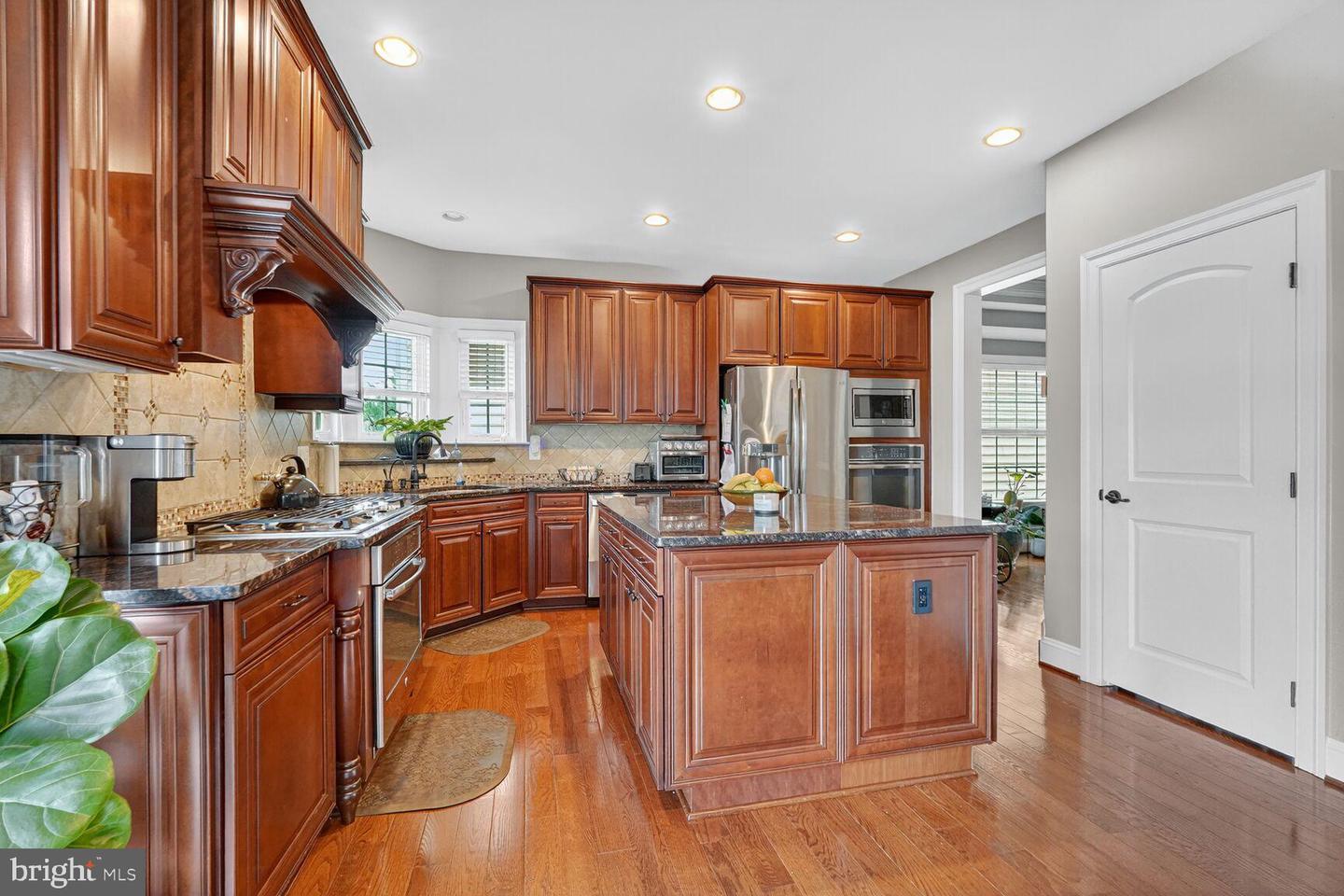 3206 HATCHER ST, ALEXANDRIA, Virginia 22303, 5 Bedrooms Bedrooms, 18 Rooms Rooms,4 BathroomsBathrooms,Residential,For sale,3206 HATCHER ST,VAFX2263702 MLS # VAFX2263702
