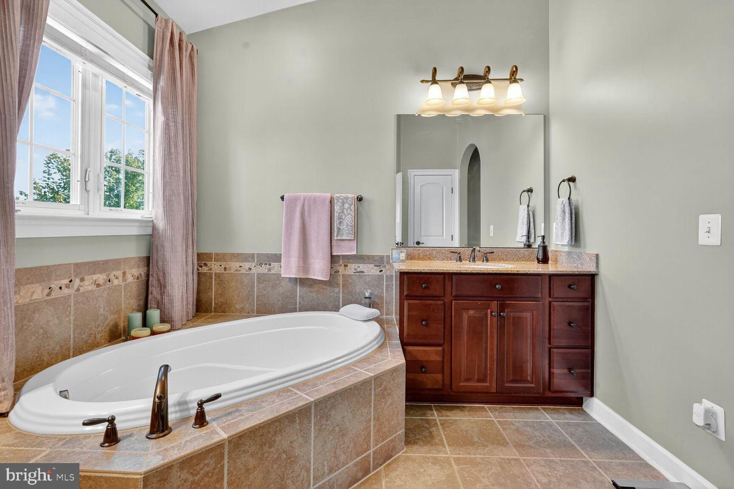 3206 HATCHER ST, ALEXANDRIA, Virginia 22303, 5 Bedrooms Bedrooms, 18 Rooms Rooms,4 BathroomsBathrooms,Residential,For sale,3206 HATCHER ST,VAFX2263702 MLS # VAFX2263702
