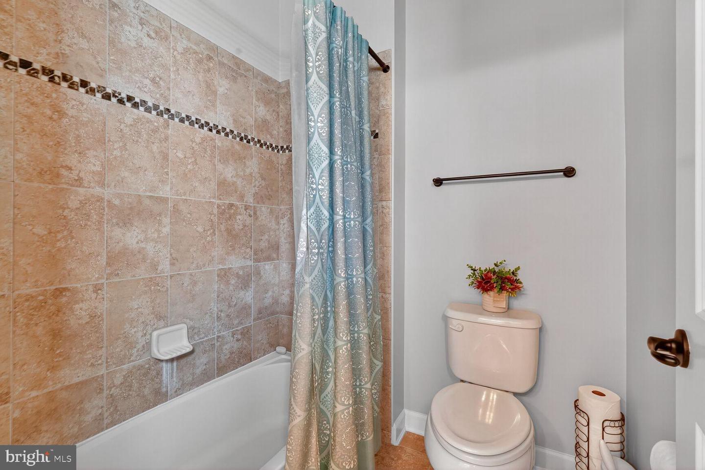 3206 HATCHER ST, ALEXANDRIA, Virginia 22303, 5 Bedrooms Bedrooms, 18 Rooms Rooms,4 BathroomsBathrooms,Residential,For sale,3206 HATCHER ST,VAFX2263702 MLS # VAFX2263702