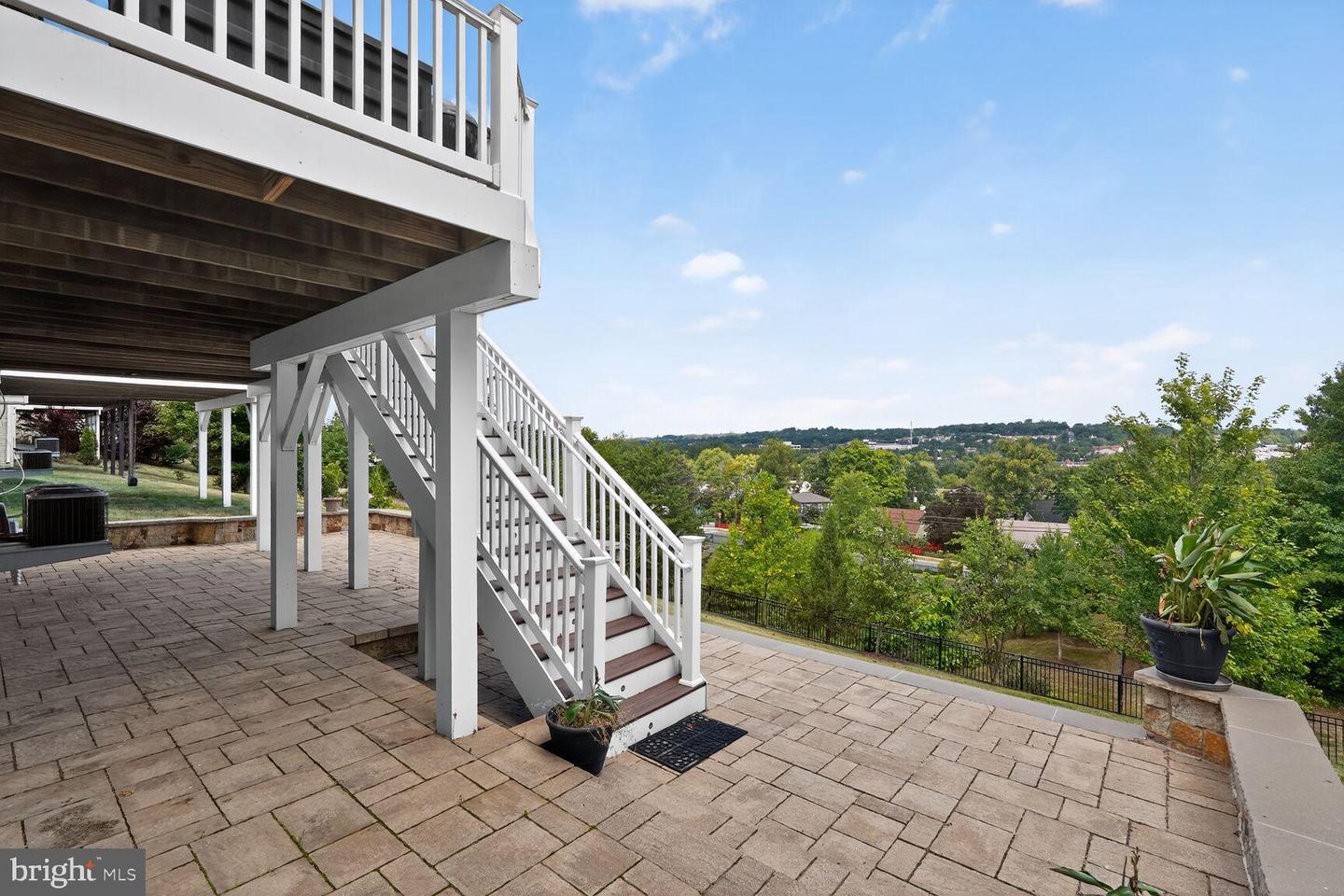3206 HATCHER ST, ALEXANDRIA, Virginia 22303, 5 Bedrooms Bedrooms, 18 Rooms Rooms,4 BathroomsBathrooms,Residential,For sale,3206 HATCHER ST,VAFX2263702 MLS # VAFX2263702