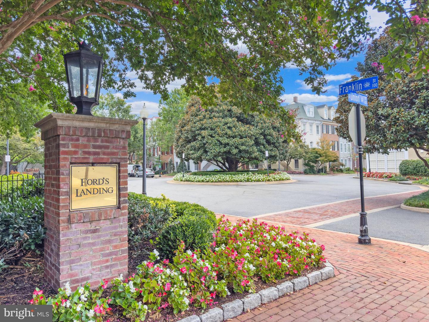 30 ALEXANDER ST, ALEXANDRIA, Virginia 22314, 4 Bedrooms Bedrooms, ,3 BathroomsBathrooms,Residential,For sale,30 ALEXANDER ST,VAAX2049070 MLS # VAAX2049070