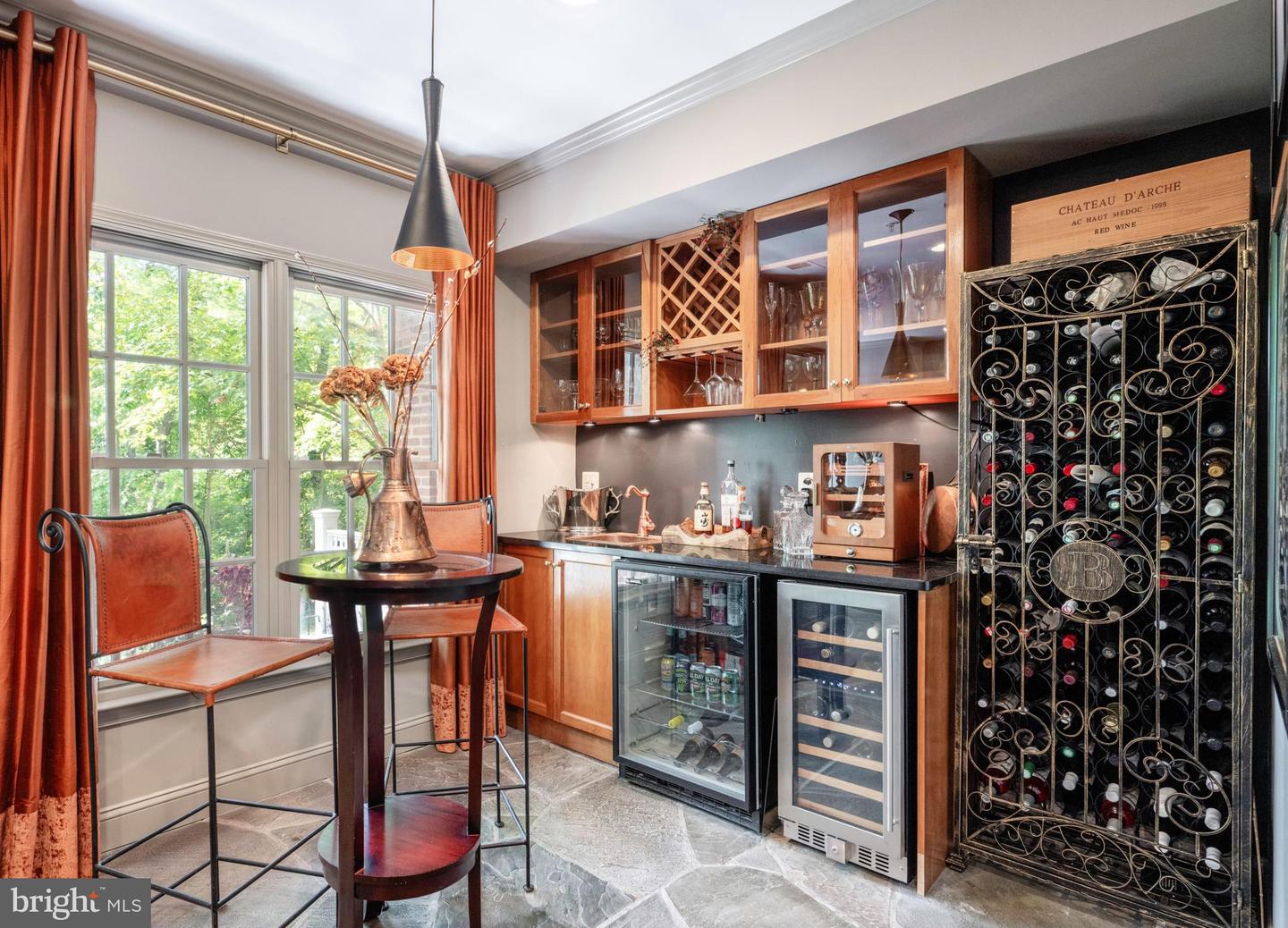 30 ALEXANDER ST, ALEXANDRIA, Virginia 22314, 4 Bedrooms Bedrooms, ,3 BathroomsBathrooms,Residential,For sale,30 ALEXANDER ST,VAAX2049070 MLS # VAAX2049070