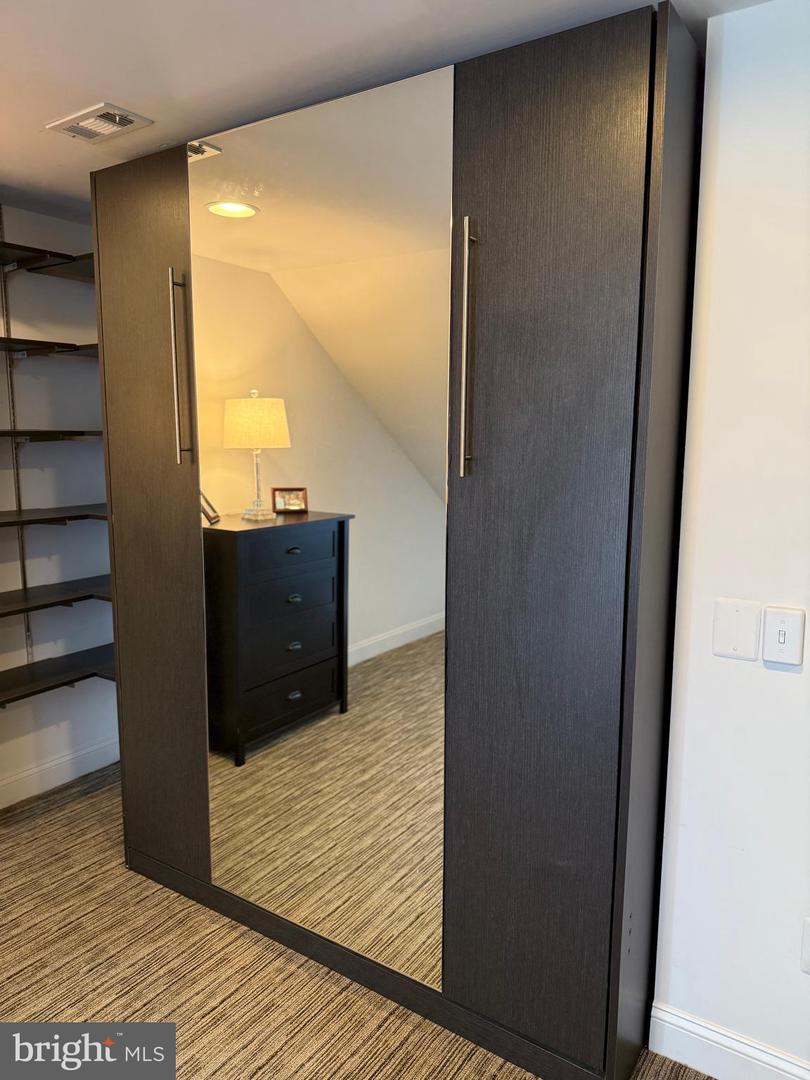 30 ALEXANDER ST, ALEXANDRIA, Virginia 22314, 4 Bedrooms Bedrooms, ,3 BathroomsBathrooms,Residential,For sale,30 ALEXANDER ST,VAAX2049070 MLS # VAAX2049070
