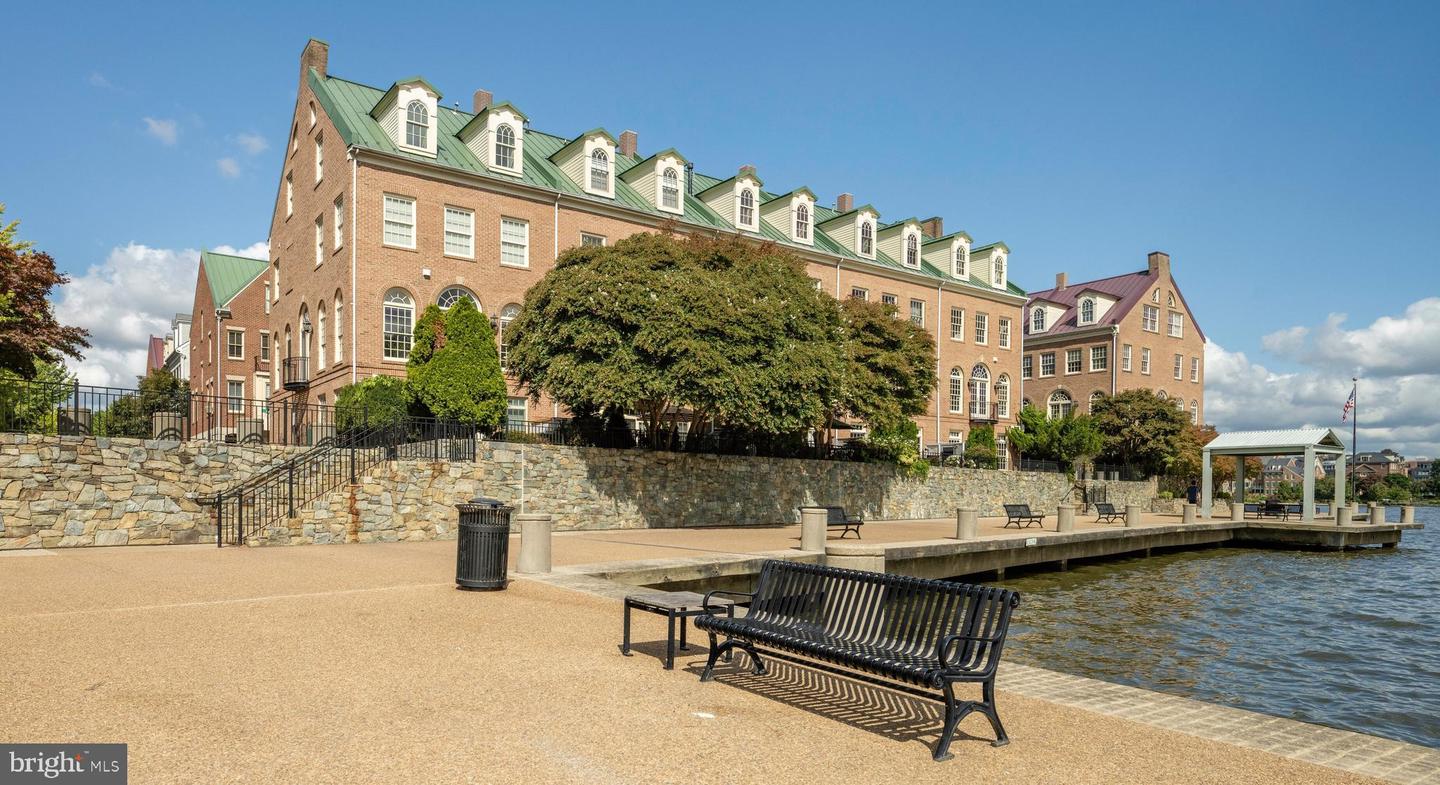 30 ALEXANDER ST, ALEXANDRIA, Virginia 22314, 4 Bedrooms Bedrooms, ,3 BathroomsBathrooms,Residential,For sale,30 ALEXANDER ST,VAAX2049070 MLS # VAAX2049070