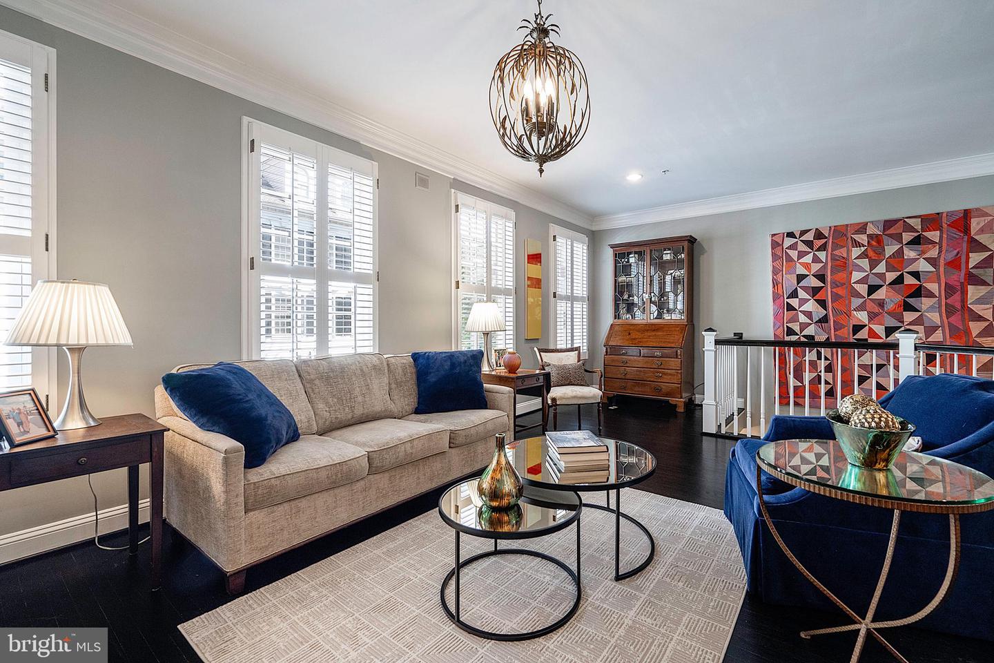 30 ALEXANDER ST, ALEXANDRIA, Virginia 22314, 4 Bedrooms Bedrooms, ,3 BathroomsBathrooms,Residential,For sale,30 ALEXANDER ST,VAAX2049070 MLS # VAAX2049070