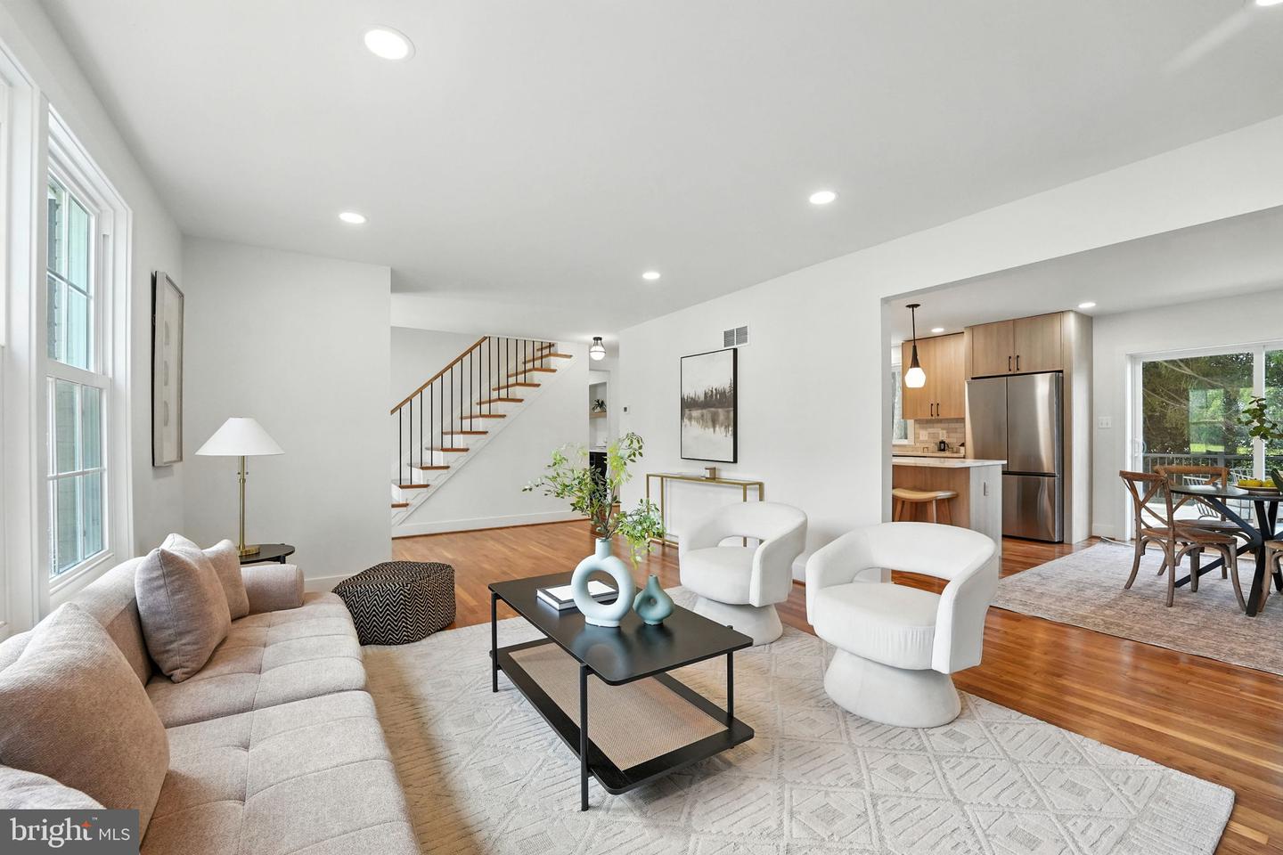 8711 WESTWOOD DR, VIENNA, Virginia 22182, 5 Bedrooms Bedrooms, ,3 BathroomsBathrooms,Residential,For sale,8711 WESTWOOD DR,VAFX2263820 MLS # VAFX2263820