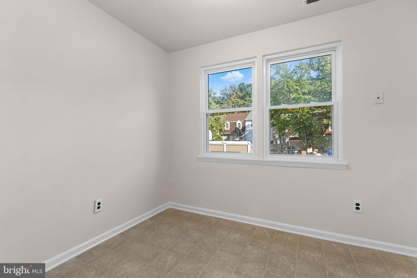 1102 JAMES MADISON CIR, FREDERICKSBURG, Virginia 22405, 3 Bedrooms Bedrooms, ,2 BathroomsBathrooms,Residential,For sale,1102 JAMES MADISON CIR,VAST2042240 MLS # VAST2042240