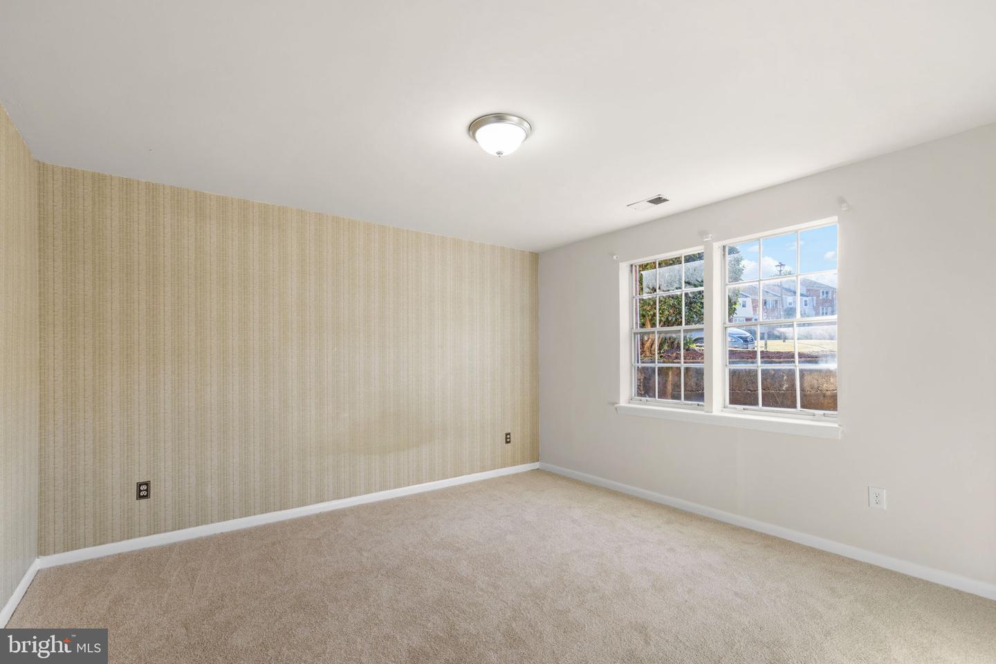 1102 JAMES MADISON CIR, FREDERICKSBURG, Virginia 22405, 3 Bedrooms Bedrooms, ,2 BathroomsBathrooms,Residential,For sale,1102 JAMES MADISON CIR,VAST2042240 MLS # VAST2042240