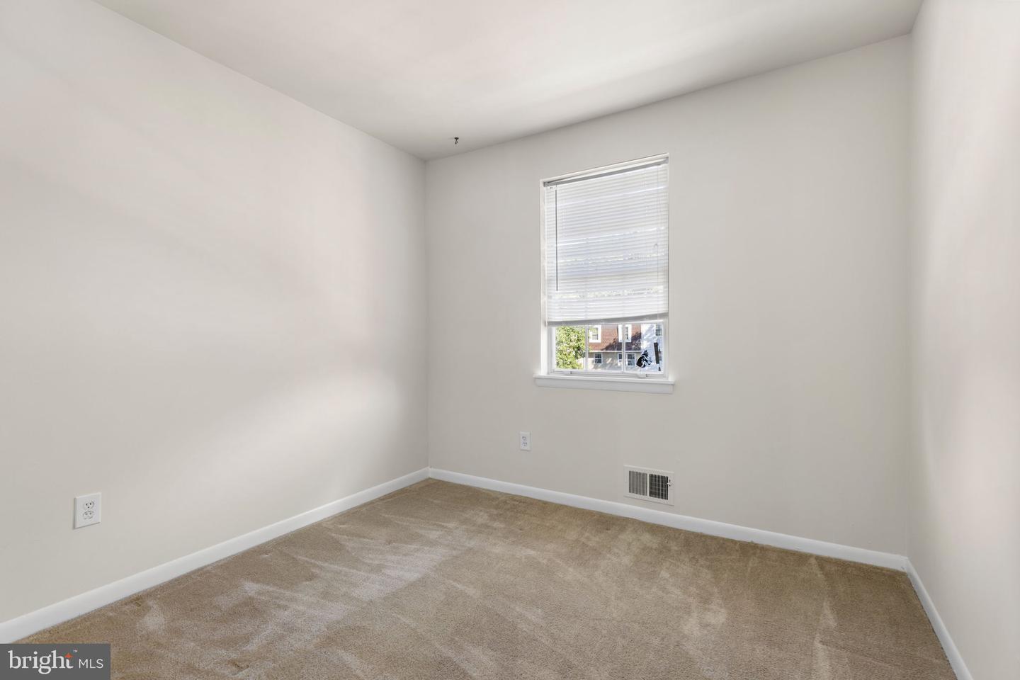 1102 JAMES MADISON CIR, FREDERICKSBURG, Virginia 22405, 3 Bedrooms Bedrooms, ,2 BathroomsBathrooms,Residential,For sale,1102 JAMES MADISON CIR,VAST2042240 MLS # VAST2042240