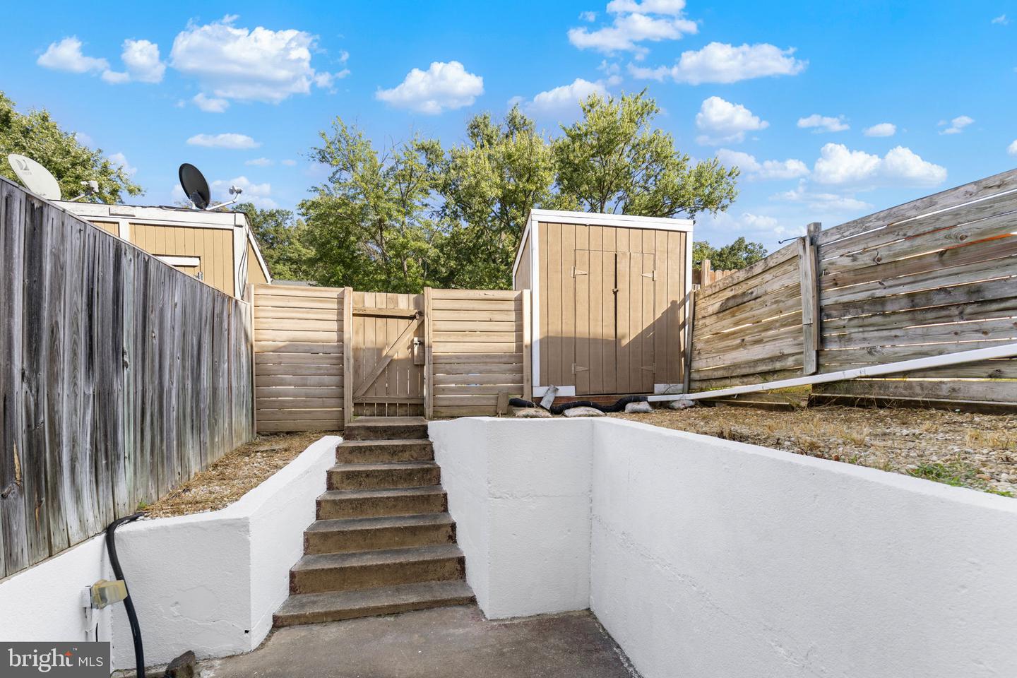 1102 JAMES MADISON CIR, FREDERICKSBURG, Virginia 22405, 3 Bedrooms Bedrooms, ,2 BathroomsBathrooms,Residential,For sale,1102 JAMES MADISON CIR,VAST2042240 MLS # VAST2042240