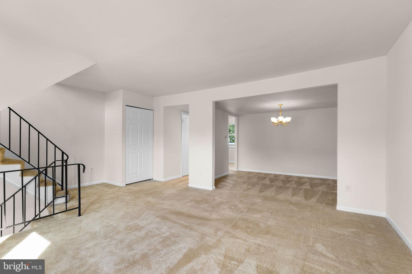 1102 JAMES MADISON CIR, FREDERICKSBURG, Virginia 22405, 3 Bedrooms Bedrooms, ,2 BathroomsBathrooms,Residential,For sale,1102 JAMES MADISON CIR,VAST2042240 MLS # VAST2042240