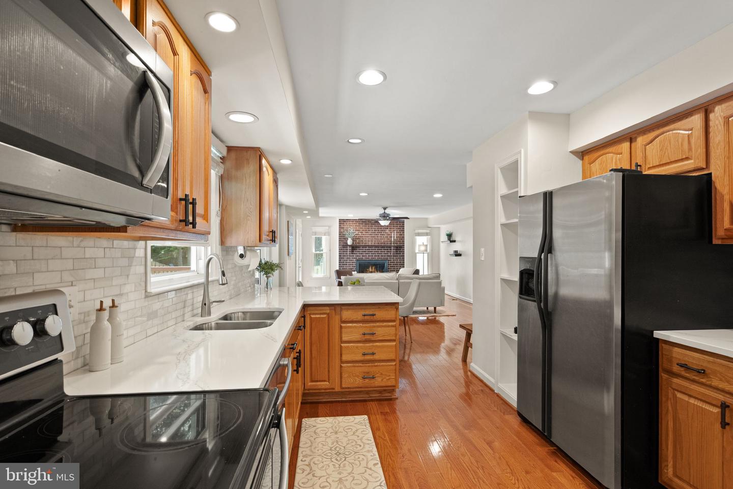 6117 MOUNTAIN SPRINGS LN, CLIFTON, Virginia 20124, 5 Bedrooms Bedrooms, ,3 BathroomsBathrooms,Residential,For sale,6117 MOUNTAIN SPRINGS LN,VAFX2264036 MLS # VAFX2264036