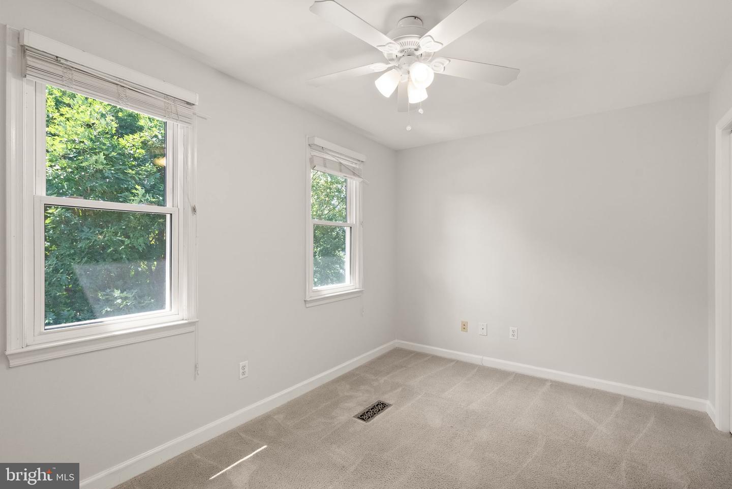 6117 MOUNTAIN SPRINGS LN, CLIFTON, Virginia 20124, 5 Bedrooms Bedrooms, ,3 BathroomsBathrooms,Residential,For sale,6117 MOUNTAIN SPRINGS LN,VAFX2264036 MLS # VAFX2264036