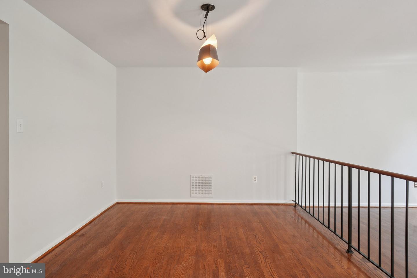 7801 BYRDS NEST PASS, ANNANDALE, Virginia 22003, 3 Bedrooms Bedrooms, ,2 BathroomsBathrooms,Residential,For sale,7801 BYRDS NEST PASS,VAFX2264076 MLS # VAFX2264076