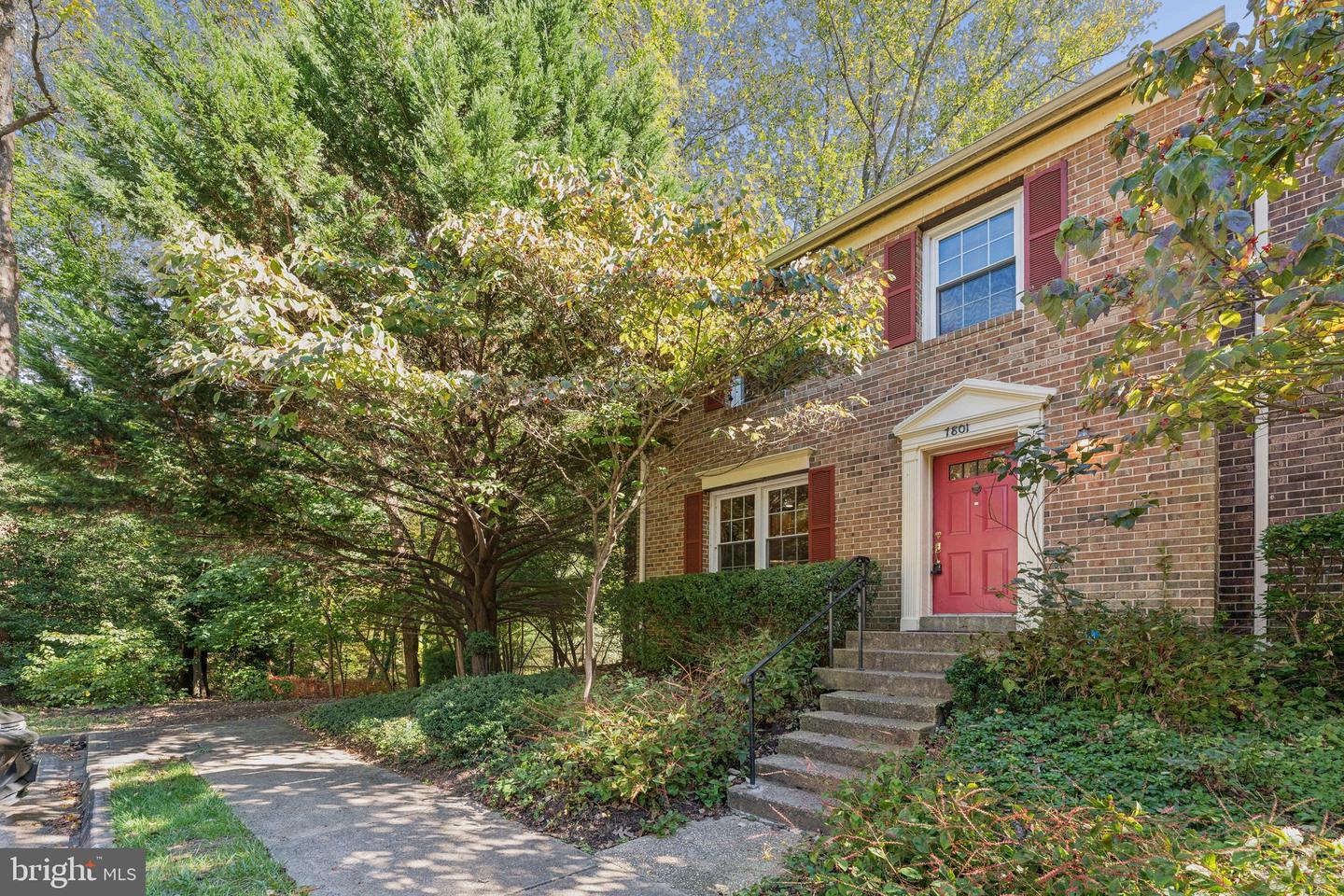 7801 BYRDS NEST PASS, ANNANDALE, Virginia 22003, 3 Bedrooms Bedrooms, ,2 BathroomsBathrooms,Residential,For sale,7801 BYRDS NEST PASS,VAFX2264076 MLS # VAFX2264076