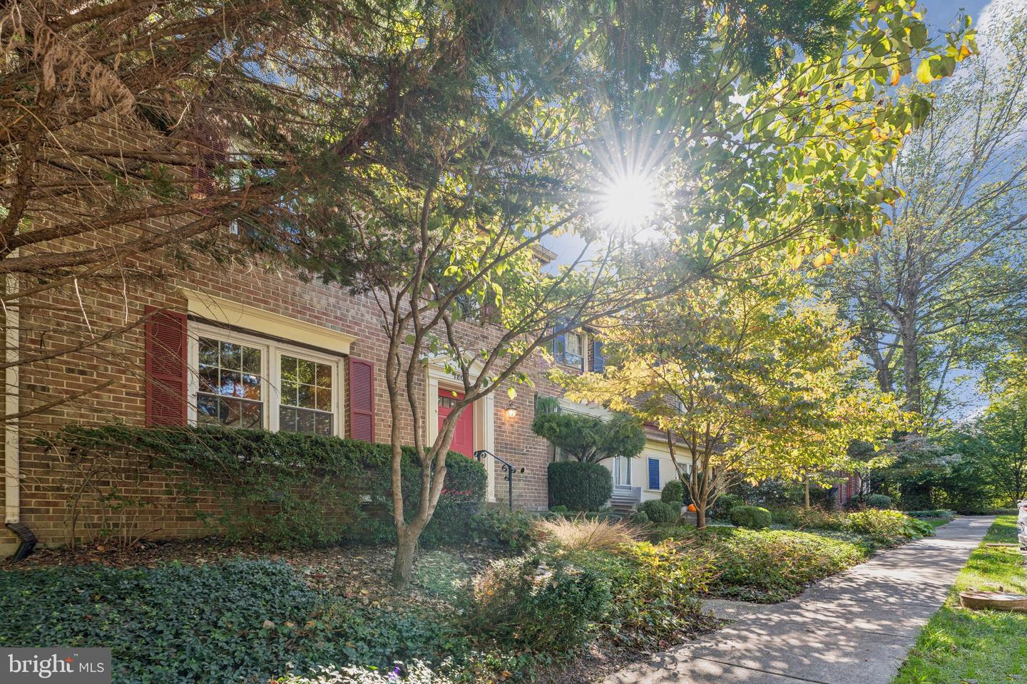 7801 BYRDS NEST PASS, ANNANDALE, Virginia 22003, 3 Bedrooms Bedrooms, ,2 BathroomsBathrooms,Residential,For sale,7801 BYRDS NEST PASS,VAFX2264076 MLS # VAFX2264076