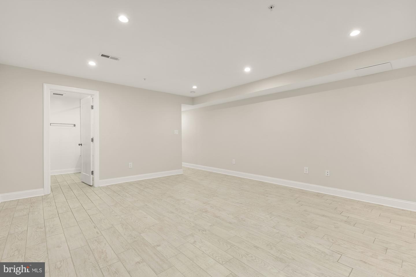 1820 INDEPENDENCE AVE SE #1, WASHINGTON, District Of Columbia 20003, 3 Bedrooms Bedrooms, ,2 BathroomsBathrooms,Residential,For sale,1820 INDEPENDENCE AVE SE #1,DCDC2217374 MLS # DCDC2217374 1820 INDEPENDENCE AVE SE #1, WASHINGTON, District Of Columbia 20003, 3 Bedrooms Bedrooms, ,2 BathroomsBathrooms,Residential,For sale,1820 INDEPENDENCE AVE SE #1,DCDC2217374 MLS # DCDC2217374