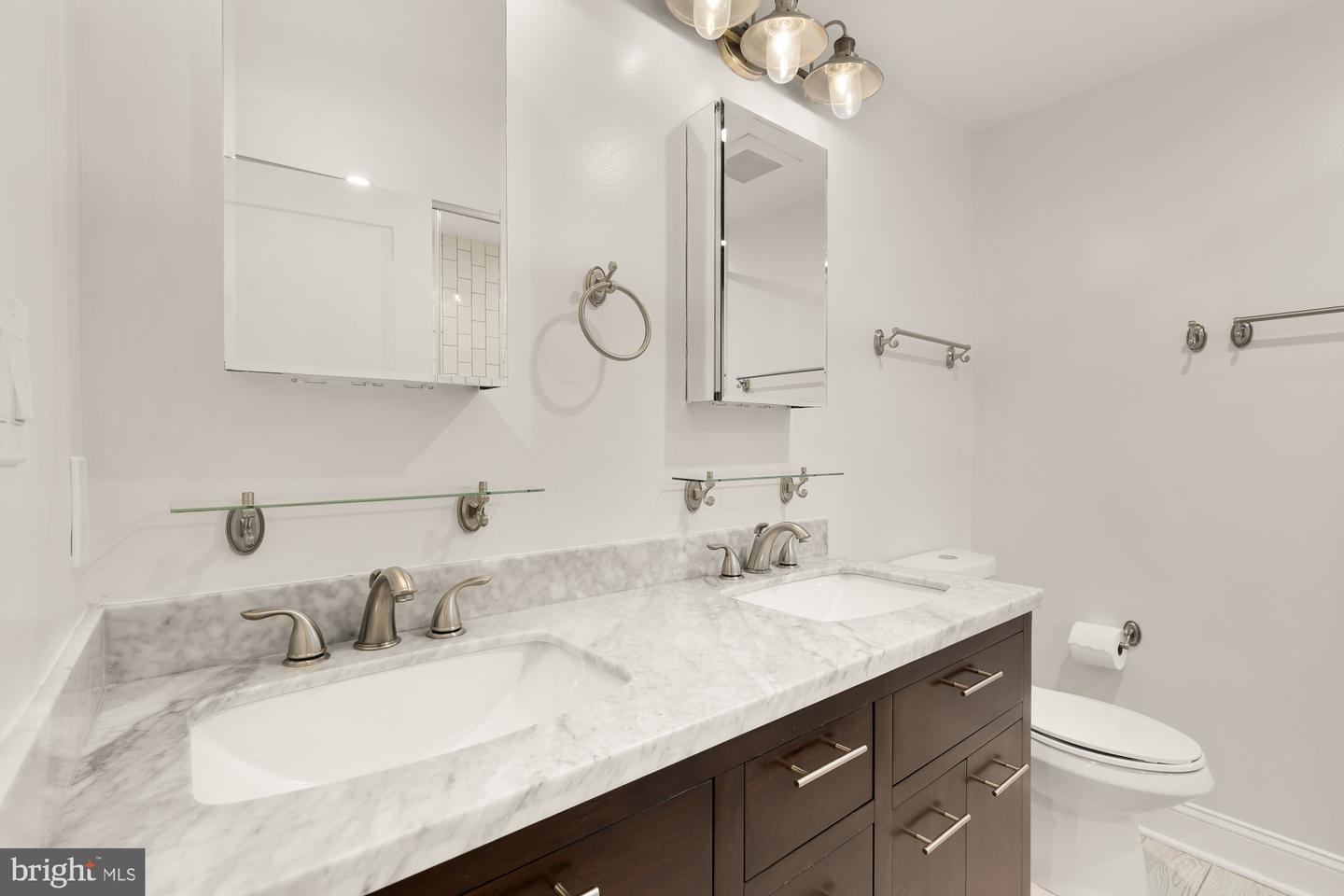 1820 INDEPENDENCE AVE SE #1, WASHINGTON, District Of Columbia 20003, 3 Bedrooms Bedrooms, ,2 BathroomsBathrooms,Residential,For sale,1820 INDEPENDENCE AVE SE #1,DCDC2217374 MLS # DCDC2217374 1820 INDEPENDENCE AVE SE #1, WASHINGTON, District Of Columbia 20003, 3 Bedrooms Bedrooms, ,2 BathroomsBathrooms,Residential,For sale,1820 INDEPENDENCE AVE SE #1,DCDC2217374 MLS # DCDC2217374