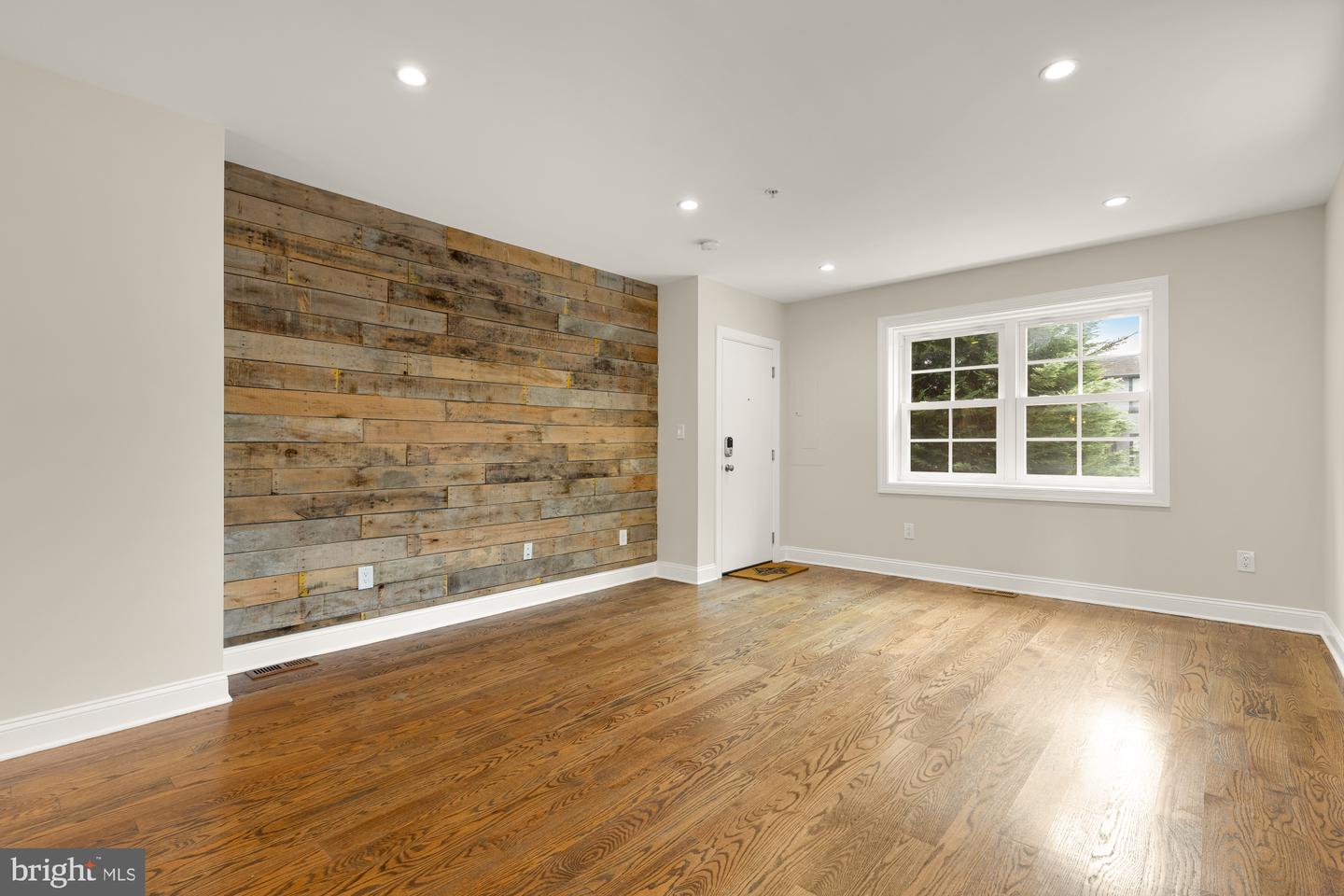 1820 INDEPENDENCE AVE SE #1, WASHINGTON, District Of Columbia 20003, 3 Bedrooms Bedrooms, ,2 BathroomsBathrooms,Residential,For sale,1820 INDEPENDENCE AVE SE #1,DCDC2217374 MLS # DCDC2217374 1820 INDEPENDENCE AVE SE #1, WASHINGTON, District Of Columbia 20003, 3 Bedrooms Bedrooms, ,2 BathroomsBathrooms,Residential,For sale,1820 INDEPENDENCE AVE SE #1,DCDC2217374 MLS # DCDC2217374