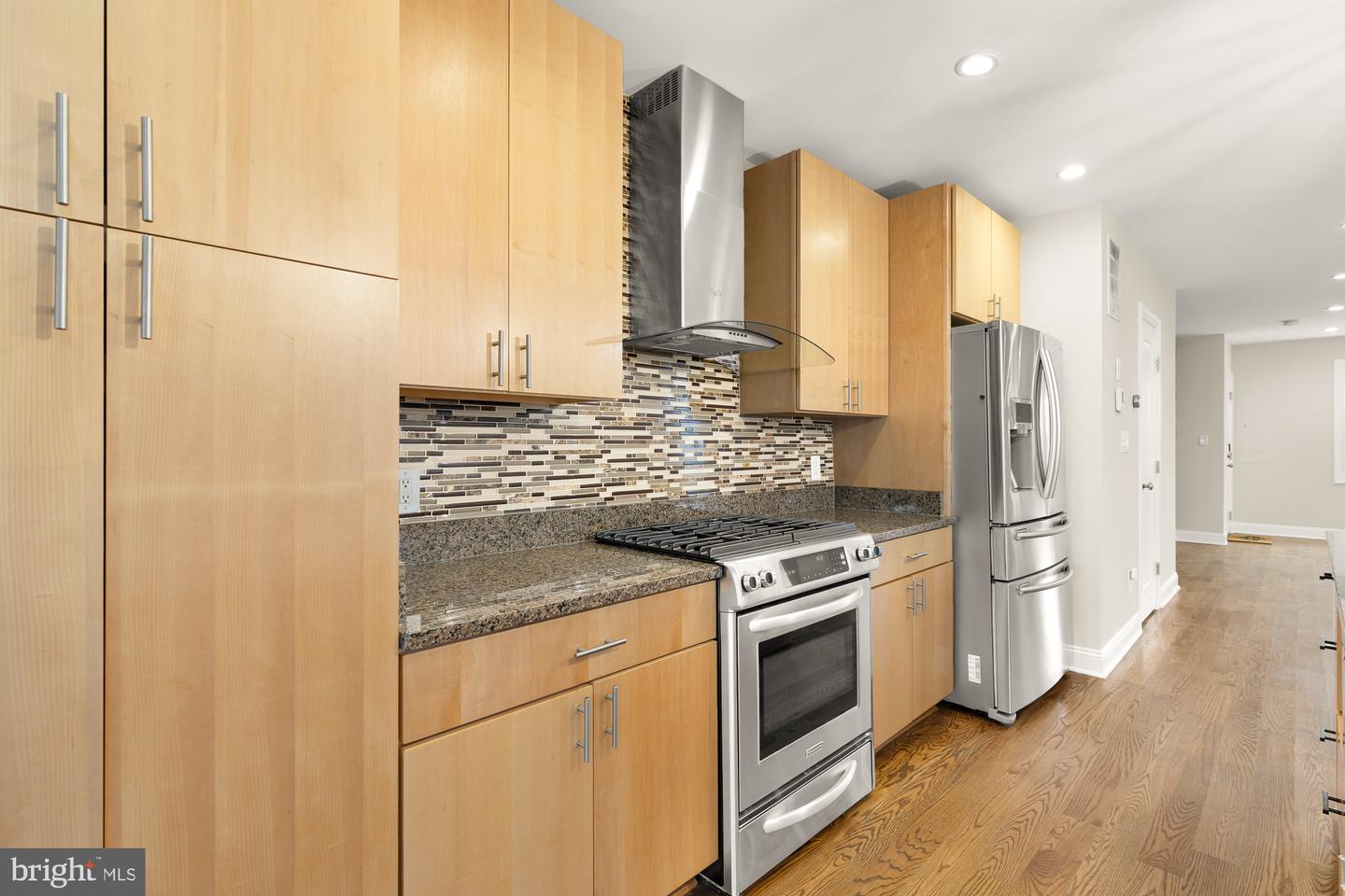 1820 INDEPENDENCE AVE SE #1, WASHINGTON, District Of Columbia 20003, 3 Bedrooms Bedrooms, ,2 BathroomsBathrooms,Residential,For sale,1820 INDEPENDENCE AVE SE #1,DCDC2217374 MLS # DCDC2217374 1820 INDEPENDENCE AVE SE #1, WASHINGTON, District Of Columbia 20003, 3 Bedrooms Bedrooms, ,2 BathroomsBathrooms,Residential,For sale,1820 INDEPENDENCE AVE SE #1,DCDC2217374 MLS # DCDC2217374