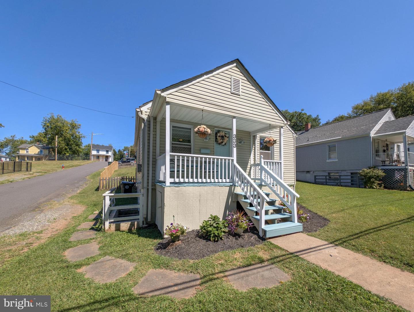 333 SPRING ST, CULPEPER, Virginia 22701, 2 Bedrooms Bedrooms, 3 Rooms Rooms,1 BathroomBathrooms,Residential,For sale,333 SPRING ST,VACU2011450 MLS # VACU2011450
