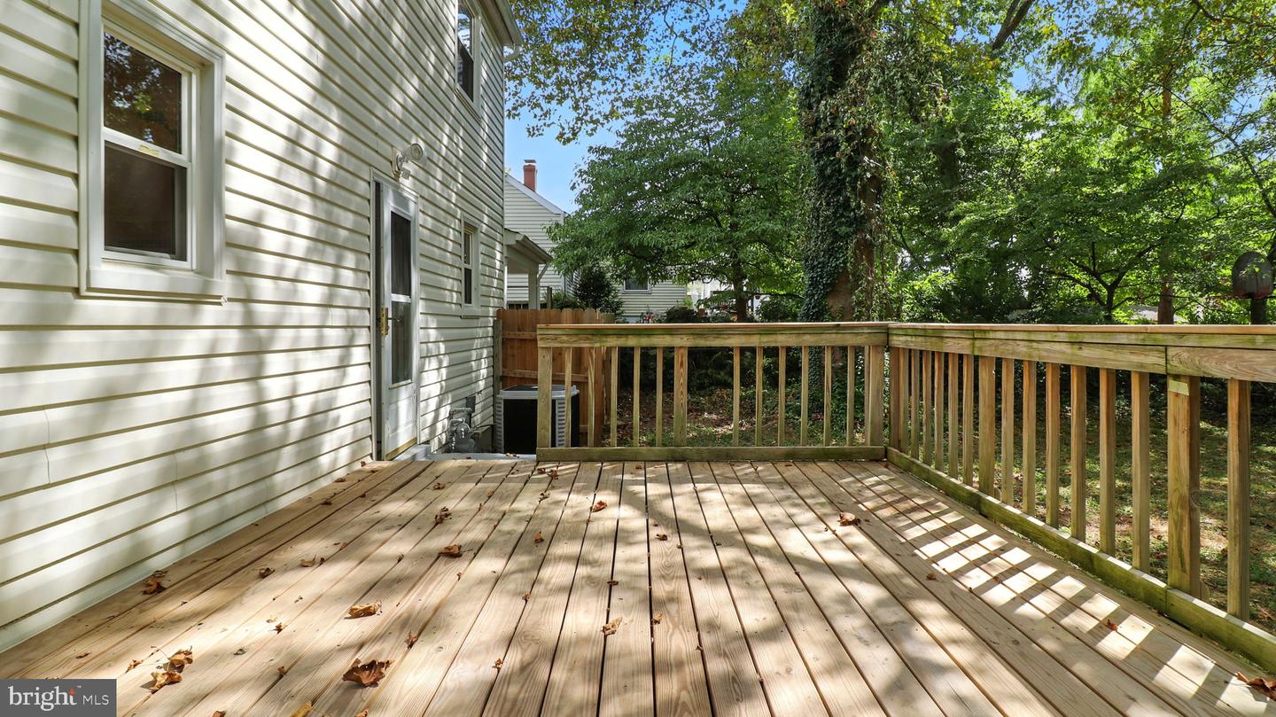 6911 ARLINGTON BLVD, FALLS CHURCH, Virginia 22042, 5 Bedrooms Bedrooms, 6 Rooms Rooms,3 BathroomsBathrooms,Residential,For sale,6911 ARLINGTON BLVD,VAFX2264134 MLS # VAFX2264134