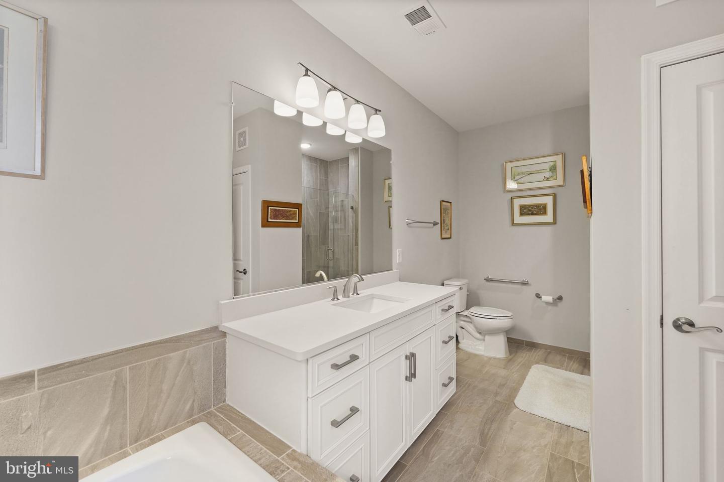 23631 HAVELOCK WALK TER #318, ASHBURN, Virginia 20148, 2 Bedrooms Bedrooms, ,2 BathroomsBathrooms,Residential,For sale,23631 HAVELOCK WALK TER #318,VALO2105714 MLS # VALO2105714