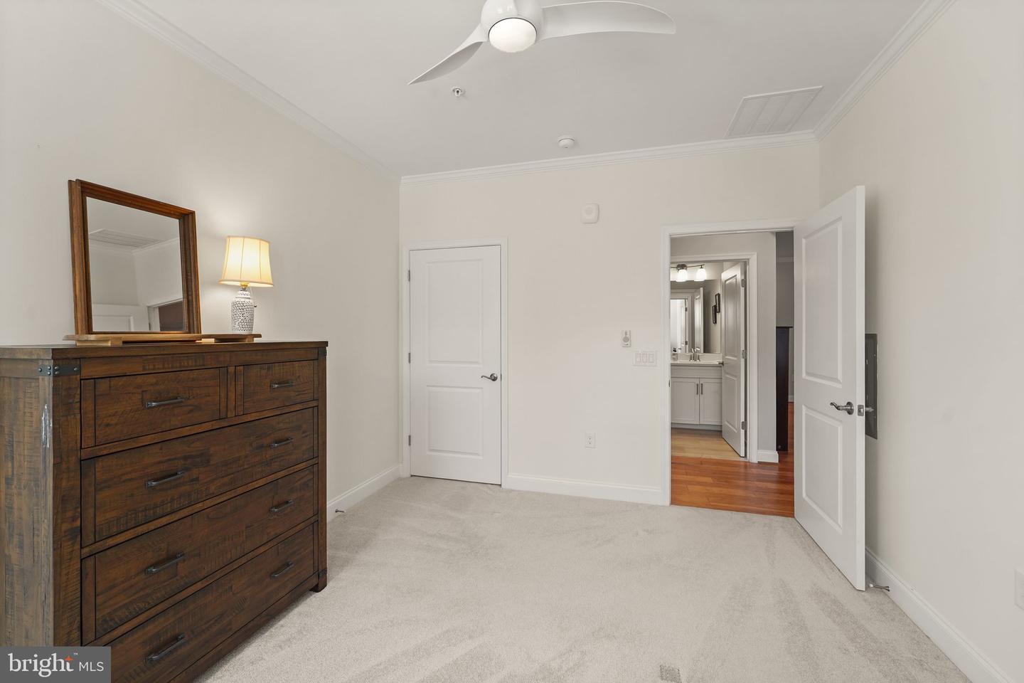 23631 HAVELOCK WALK TER #318, ASHBURN, Virginia 20148, 2 Bedrooms Bedrooms, ,2 BathroomsBathrooms,Residential,For sale,23631 HAVELOCK WALK TER #318,VALO2105714 MLS # VALO2105714