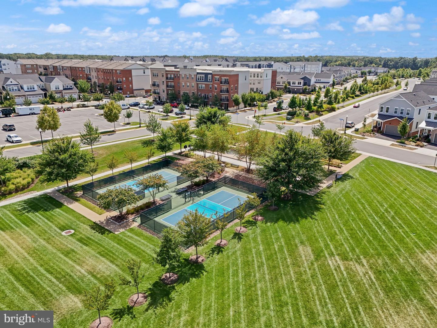 23631 HAVELOCK WALK TER #318, ASHBURN, Virginia 20148, 2 Bedrooms Bedrooms, ,2 BathroomsBathrooms,Residential,For sale,23631 HAVELOCK WALK TER #318,VALO2105714 MLS # VALO2105714