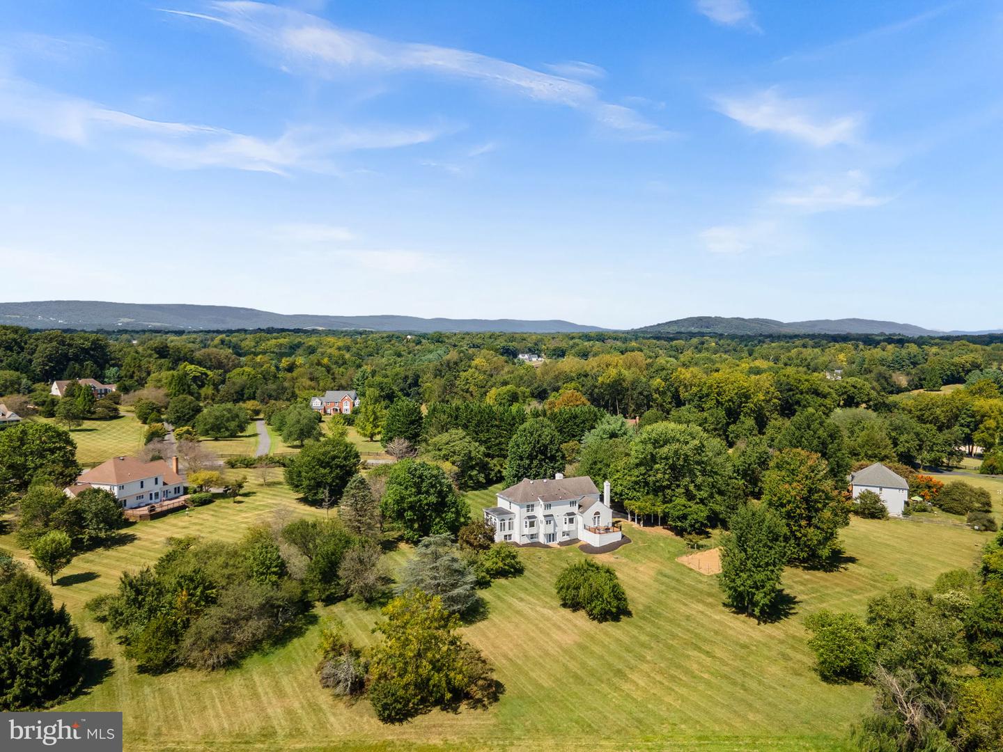 17509 PINEHURST CT, PURCELLVILLE, Virginia 20132, 5 Bedrooms Bedrooms, ,4 BathroomsBathrooms,Residential,For sale,17509 PINEHURST CT,VALO2105726 MLS # VALO2105726