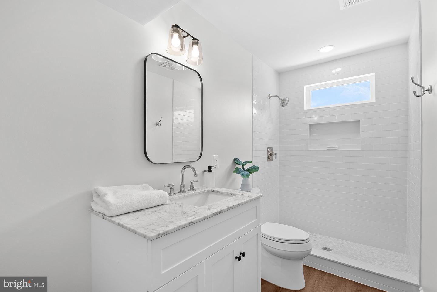 17509 PINEHURST CT, PURCELLVILLE, Virginia 20132, 5 Bedrooms Bedrooms, ,4 BathroomsBathrooms,Residential,For sale,17509 PINEHURST CT,VALO2105726 MLS # VALO2105726