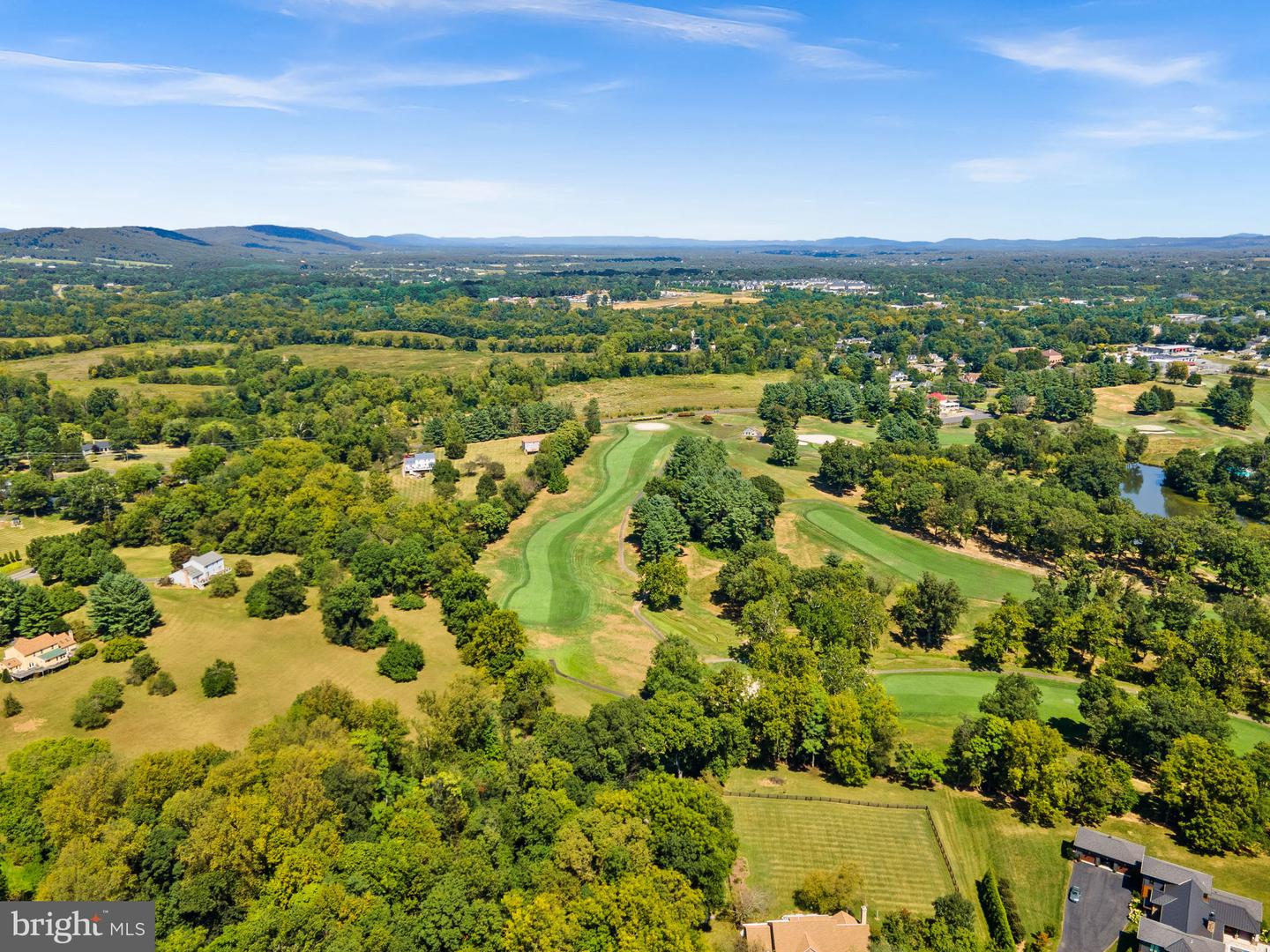 17509 PINEHURST CT, PURCELLVILLE, Virginia 20132, 5 Bedrooms Bedrooms, ,4 BathroomsBathrooms,Residential,For sale,17509 PINEHURST CT,VALO2105726 MLS # VALO2105726