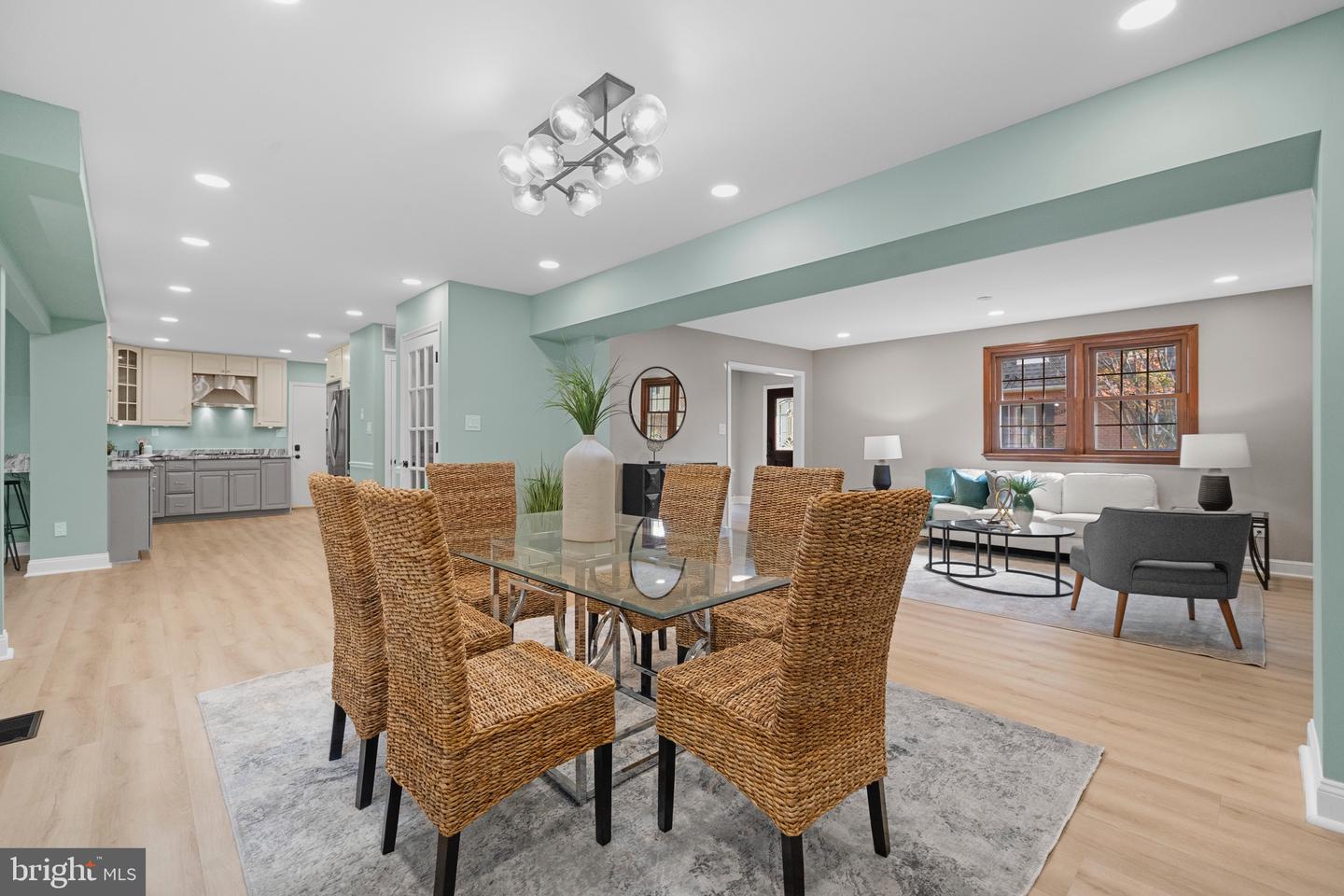 10429 HEADLY CT, FAIRFAX, Virginia 22032, 5 Bedrooms Bedrooms, ,4 BathroomsBathrooms,Residential,For sale,10429 HEADLY CT,VAFX2264200 MLS # VAFX2264200