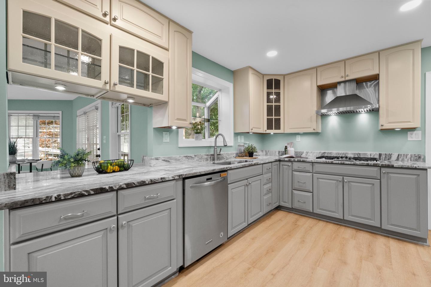 10429 HEADLY CT, FAIRFAX, Virginia 22032, 5 Bedrooms Bedrooms, ,4 BathroomsBathrooms,Residential,For sale,10429 HEADLY CT,VAFX2264200 MLS # VAFX2264200