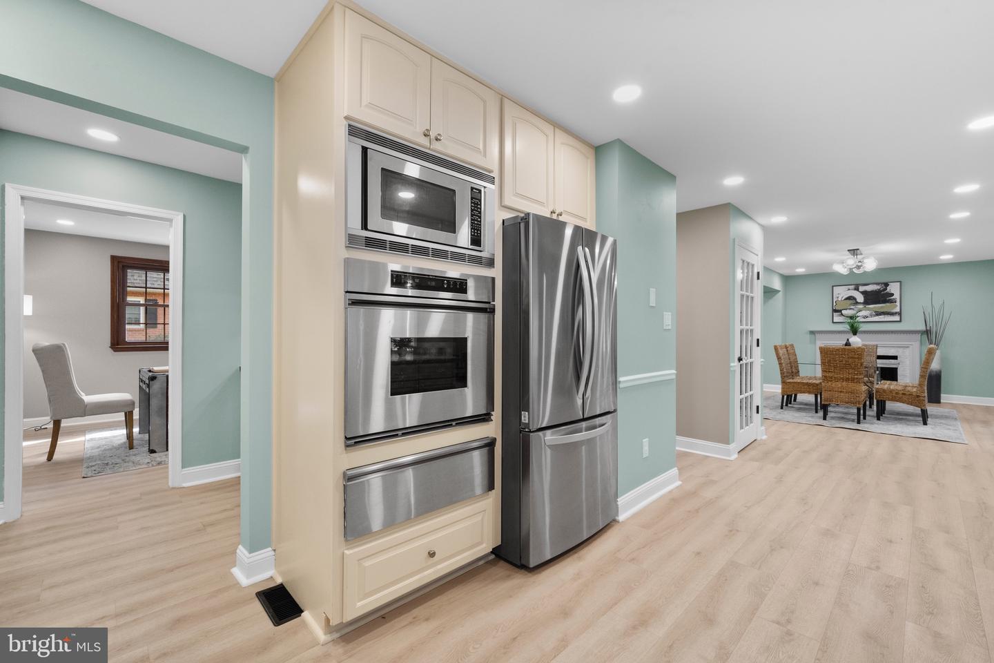 10429 HEADLY CT, FAIRFAX, Virginia 22032, 5 Bedrooms Bedrooms, ,4 BathroomsBathrooms,Residential,For sale,10429 HEADLY CT,VAFX2264200 MLS # VAFX2264200