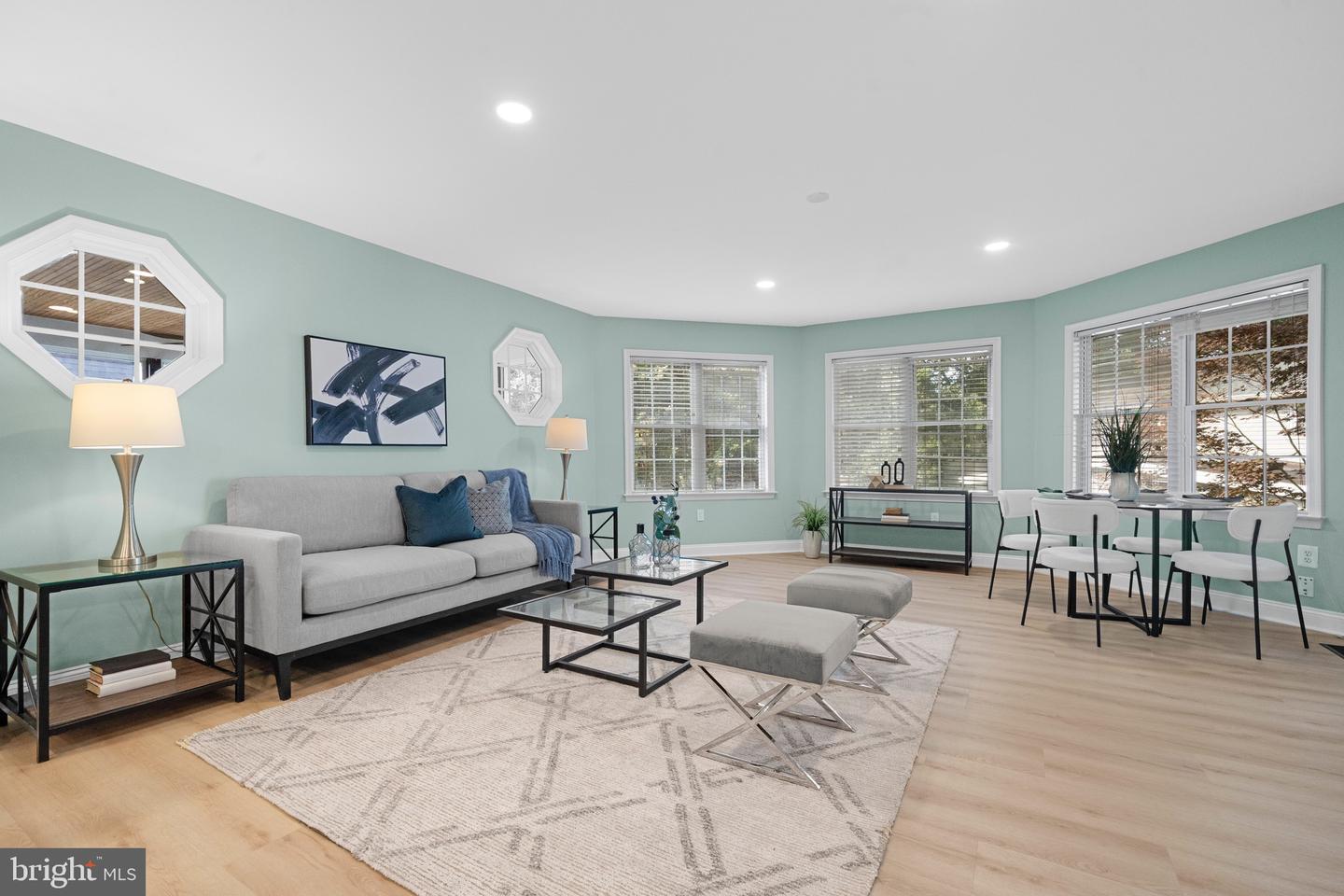 10429 HEADLY CT, FAIRFAX, Virginia 22032, 5 Bedrooms Bedrooms, ,4 BathroomsBathrooms,Residential,For sale,10429 HEADLY CT,VAFX2264200 MLS # VAFX2264200
