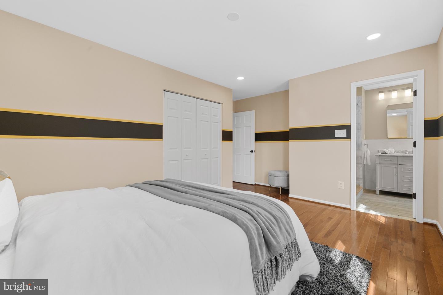 10429 HEADLY CT, FAIRFAX, Virginia 22032, 5 Bedrooms Bedrooms, ,4 BathroomsBathrooms,Residential,For sale,10429 HEADLY CT,VAFX2264200 MLS # VAFX2264200