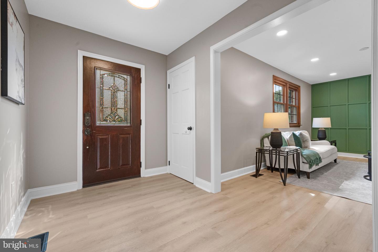 10429 HEADLY CT, FAIRFAX, Virginia 22032, 5 Bedrooms Bedrooms, ,4 BathroomsBathrooms,Residential,For sale,10429 HEADLY CT,VAFX2264200 MLS # VAFX2264200